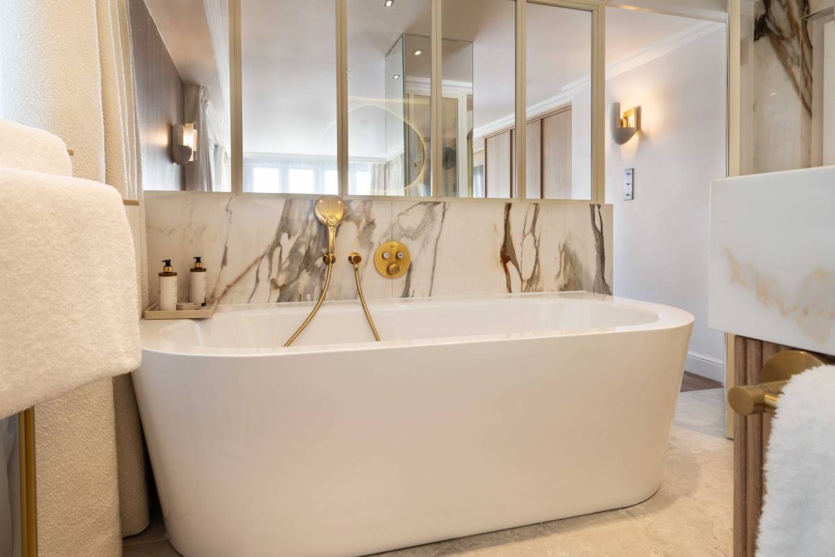 Suite signature (Bathroom)